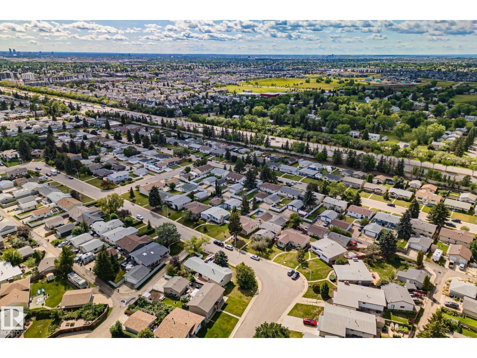 Photo 53 of 14815 96 St Nw, Edmonton AB