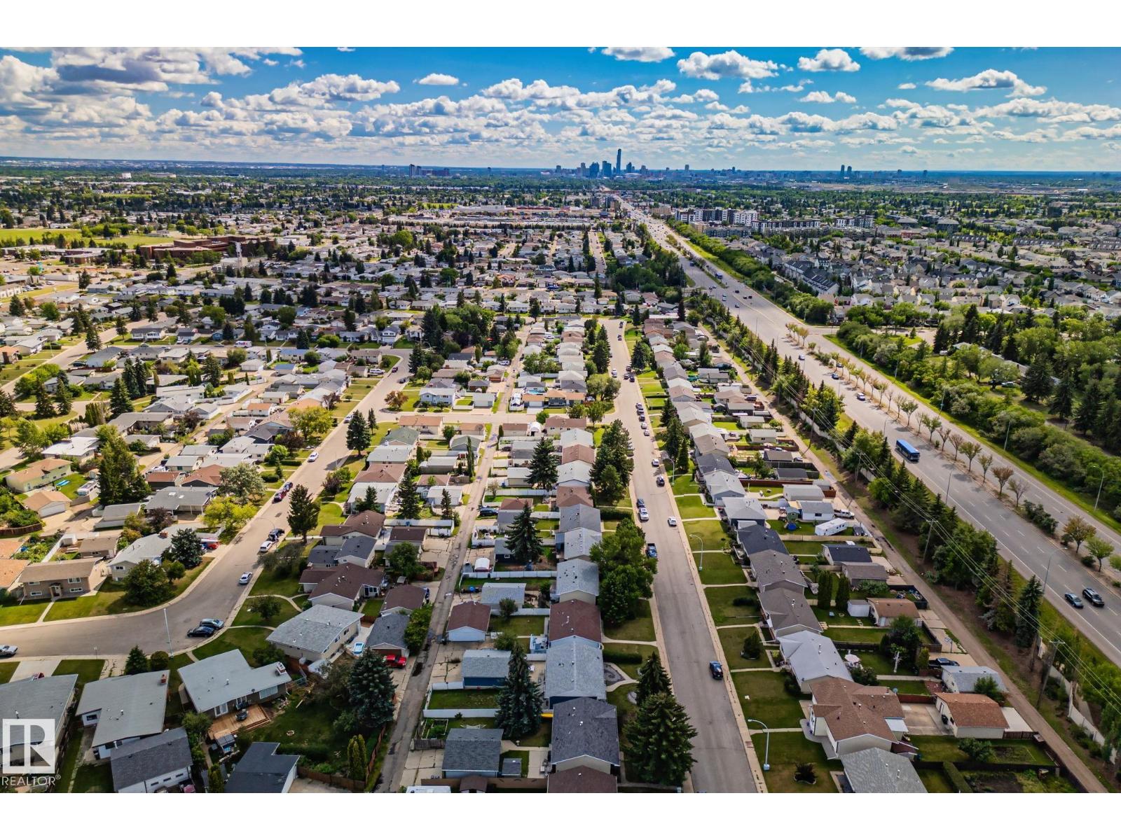 Photo 54 of 14815 96 St Nw, Edmonton AB