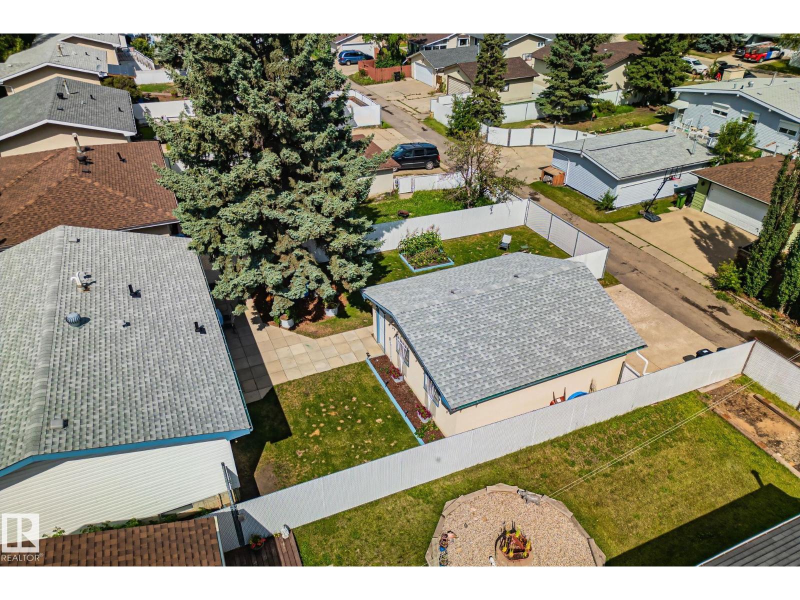 Photo 46 of 14815 96 St Nw, Edmonton AB