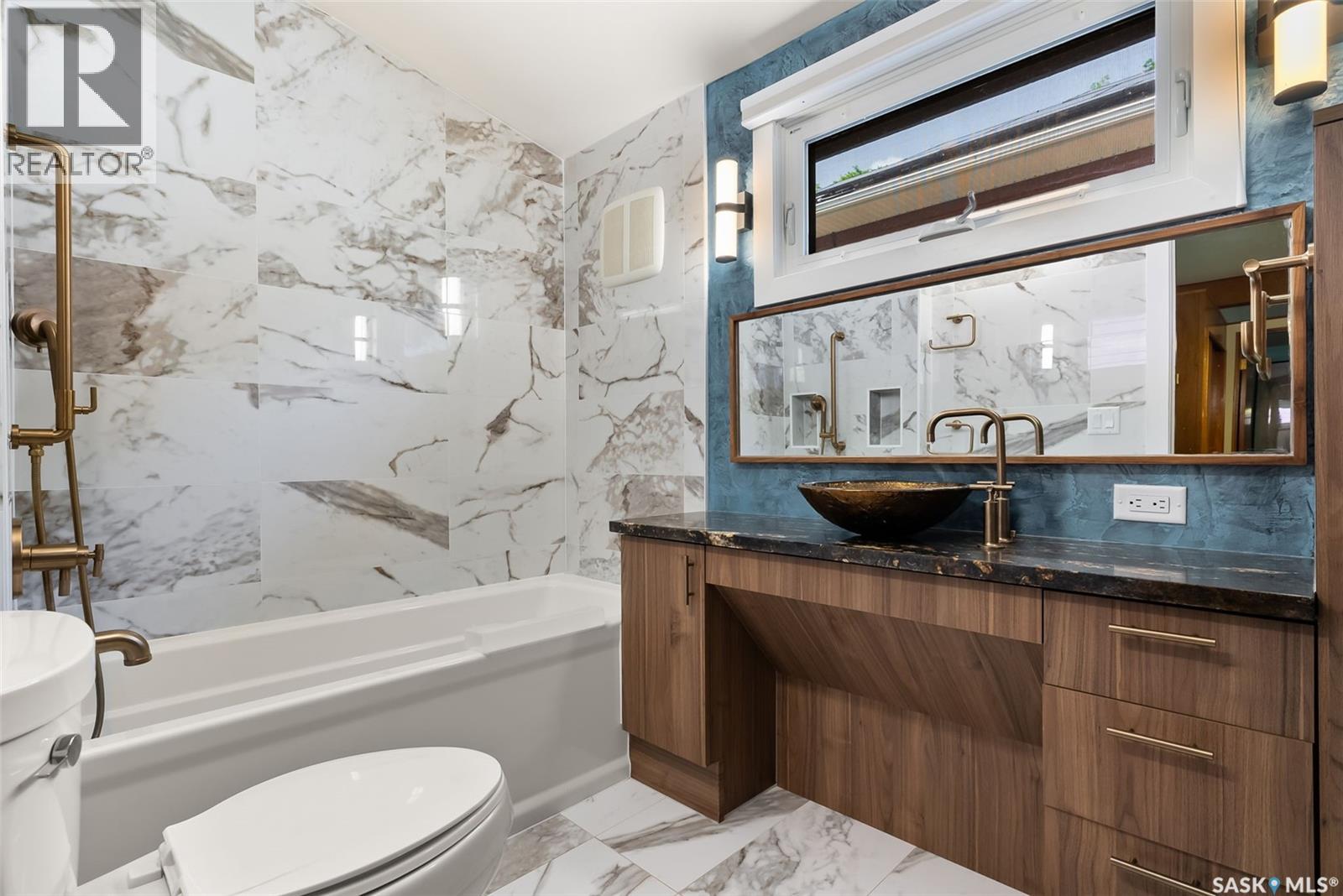 Photo 6 of 2411 Athol Street, Regina SK
