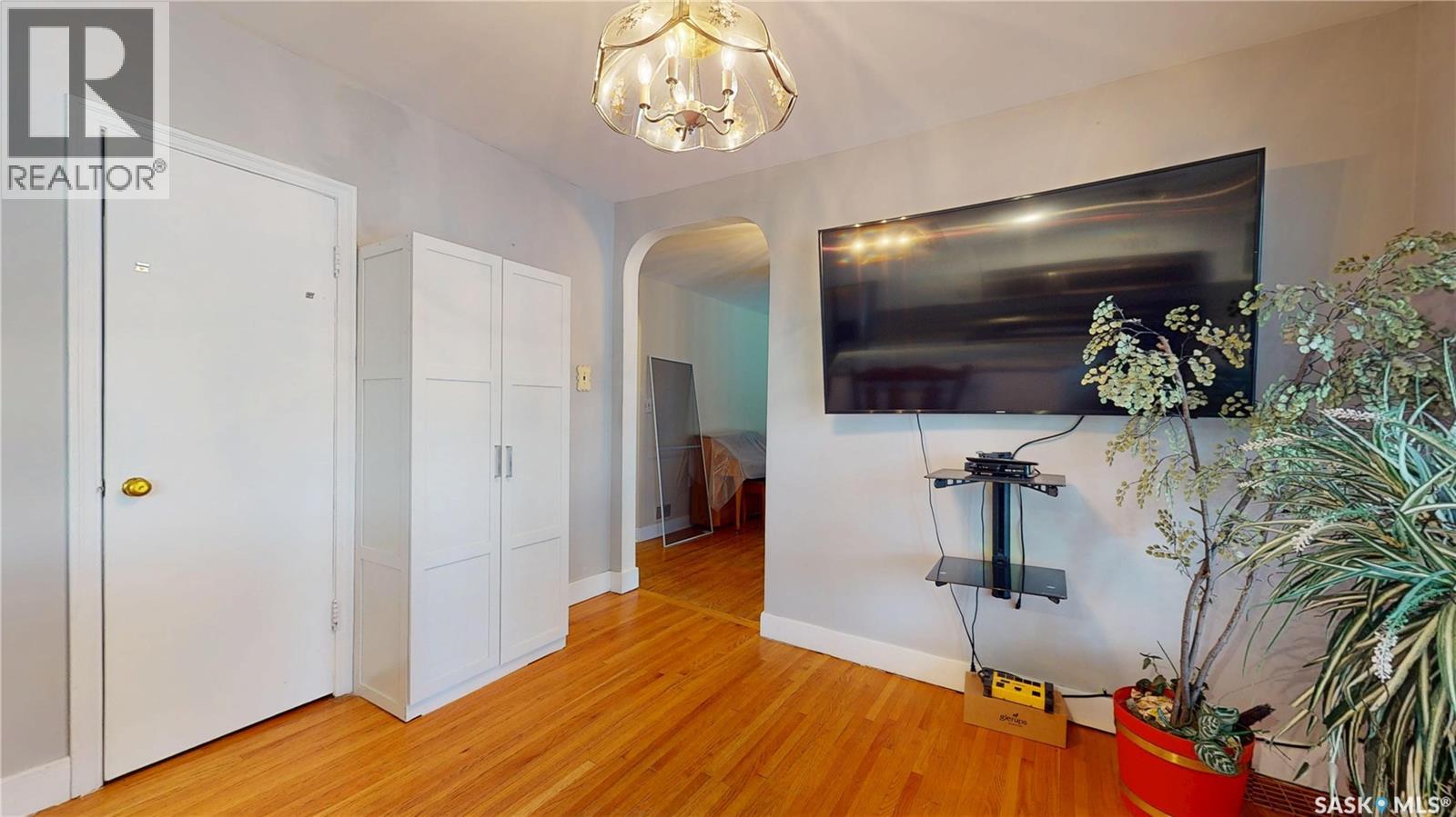 Photo 8 of 3708 Albert Street, Regina SK