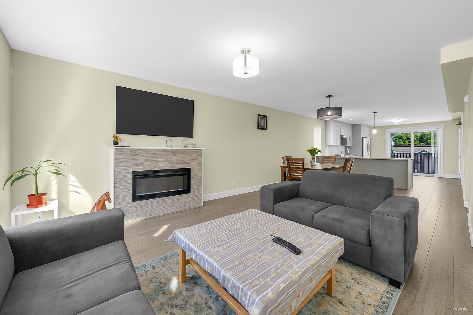 Photo 18 of 2 32138 George Ferguson Way, Abbotsford BC