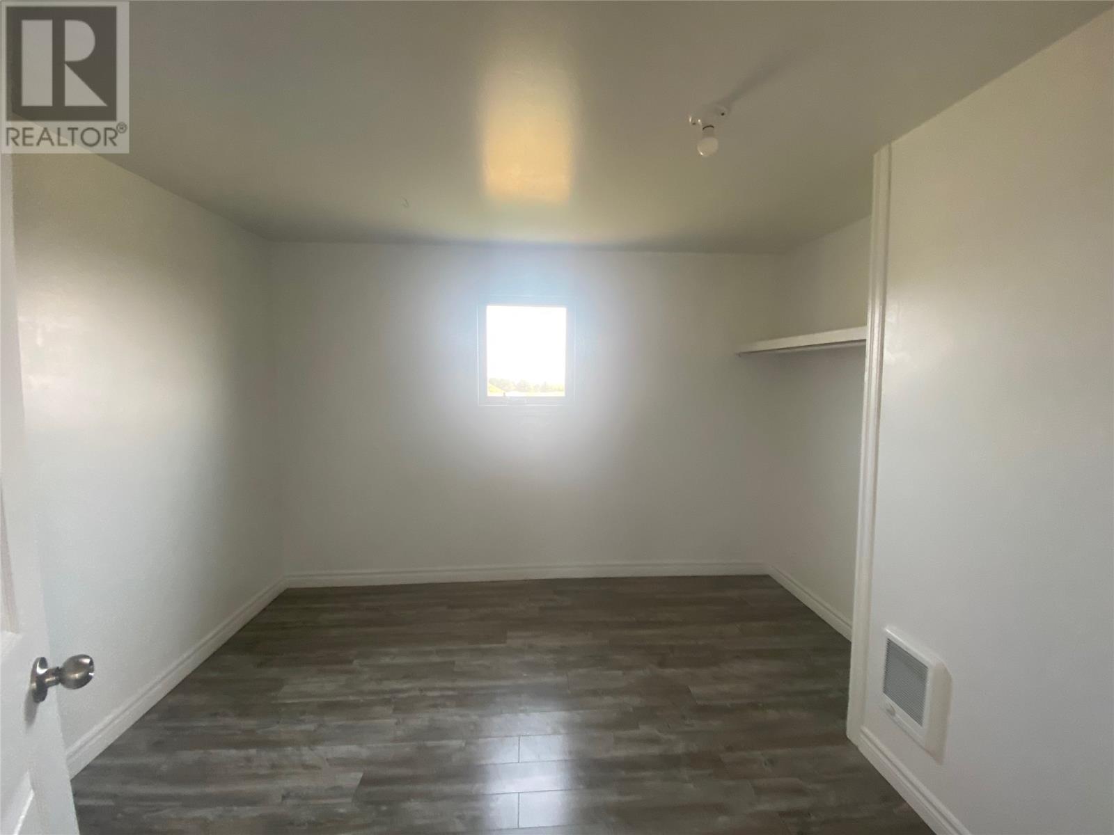 365 Main Road - 15