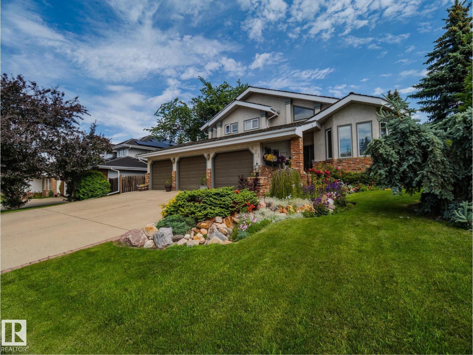 Photo 1 of 471 Ronning St Nw, Edmonton AB