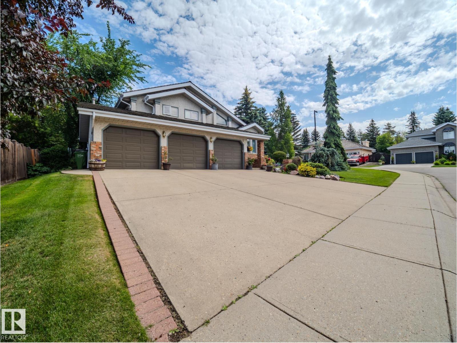 Photo 12 of 471 Ronning St Nw, Edmonton AB