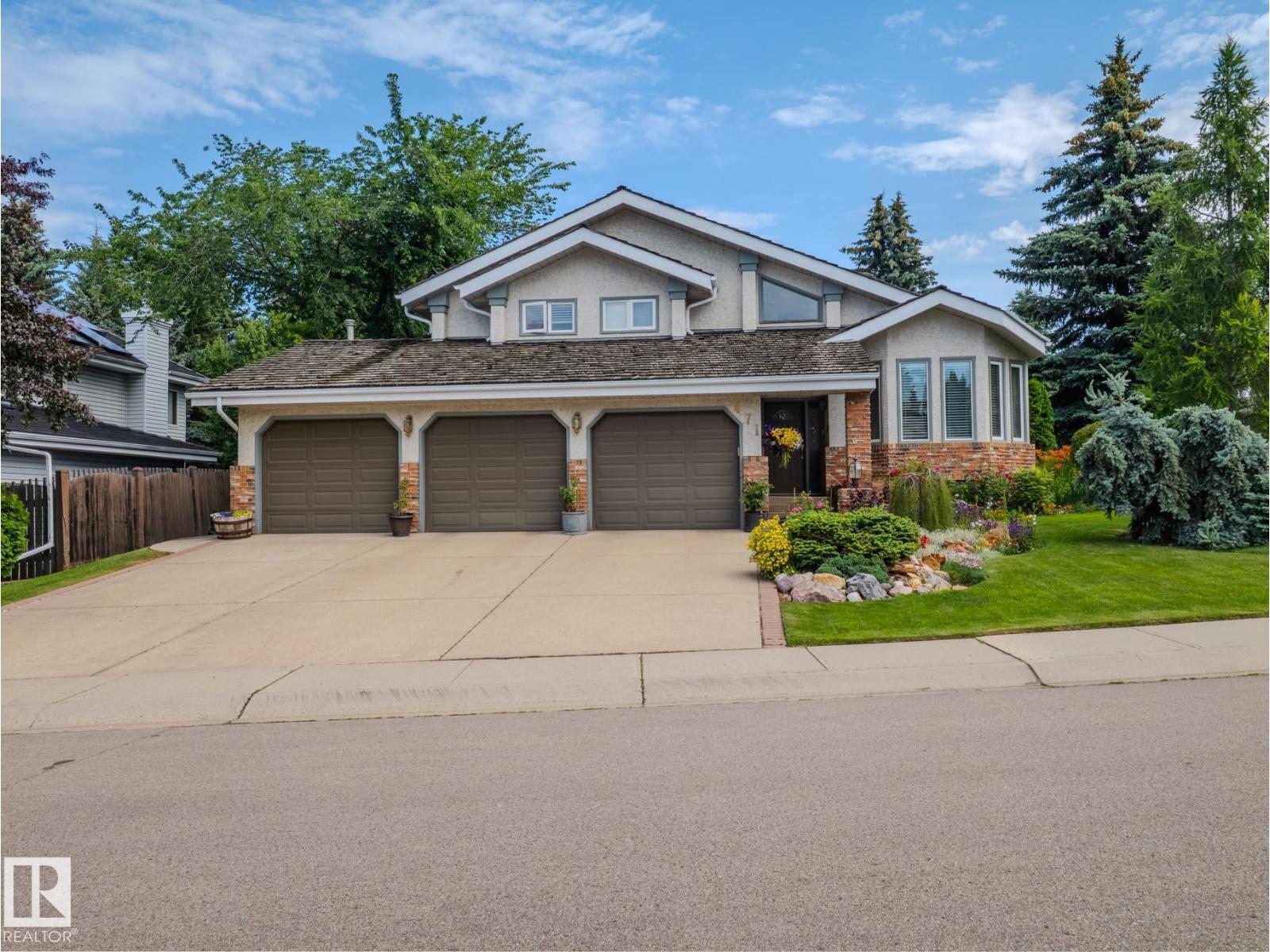 Photo 13 of 471 Ronning St Nw, Edmonton AB