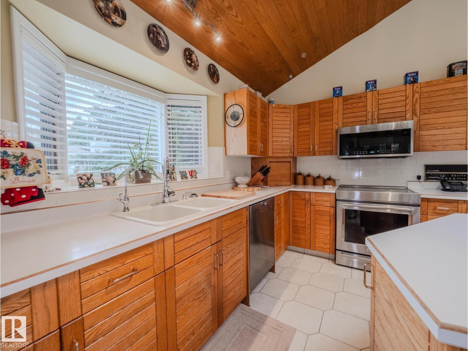 Photo 31 of 471 Ronning St Nw, Edmonton AB