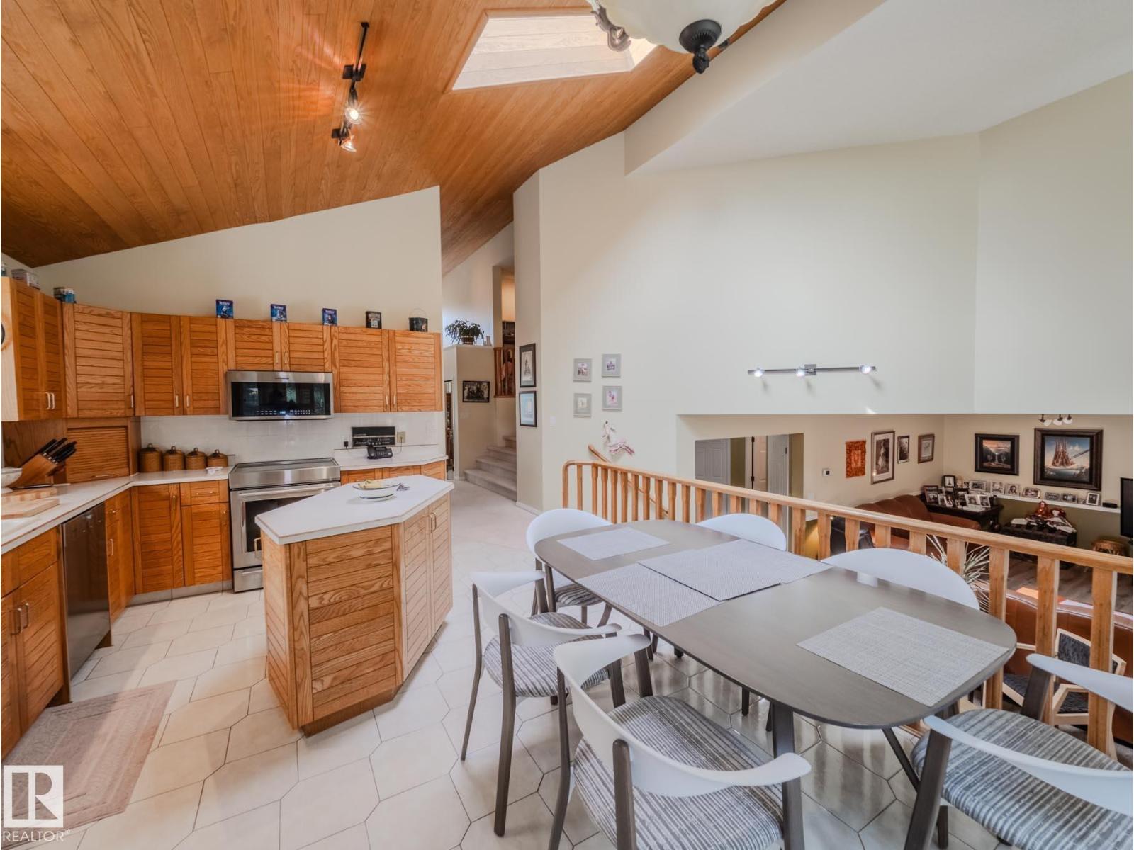 Photo 33 of 471 Ronning St Nw, Edmonton AB