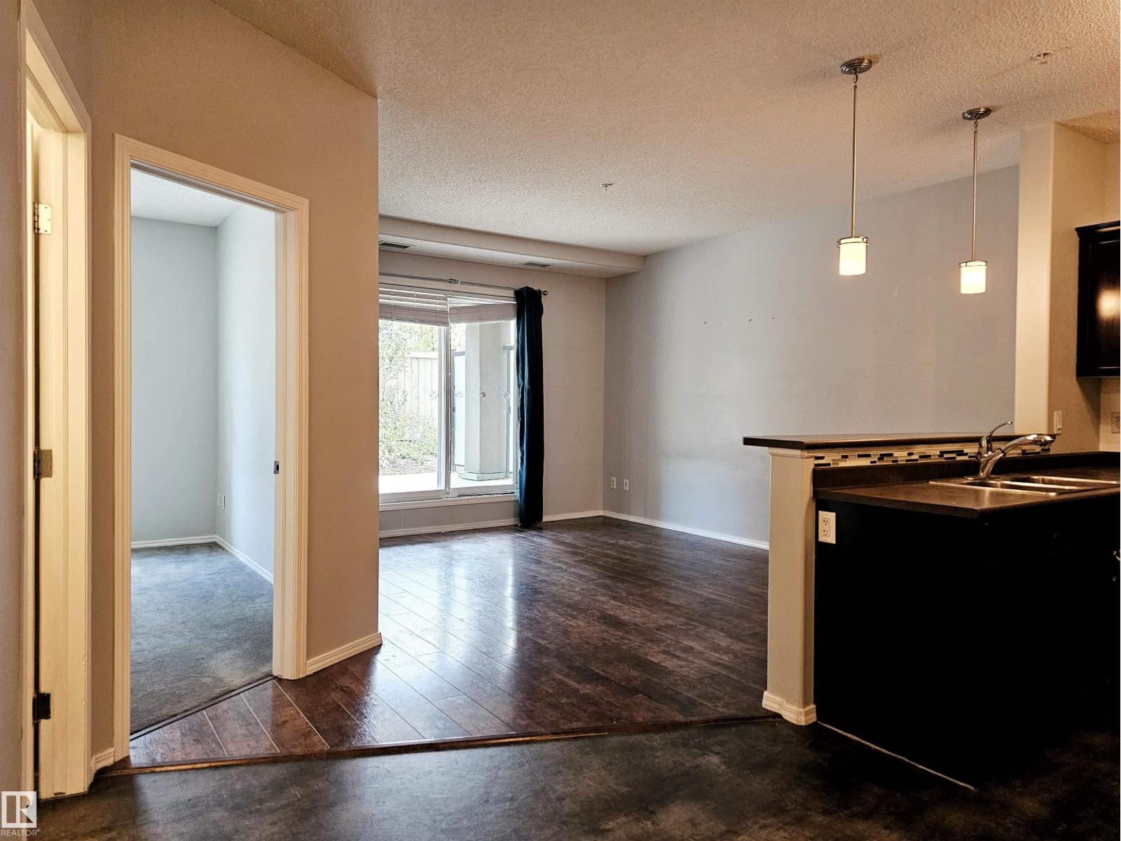 Photo 4 of 137 7825 71 St Nw, Edmonton AB
