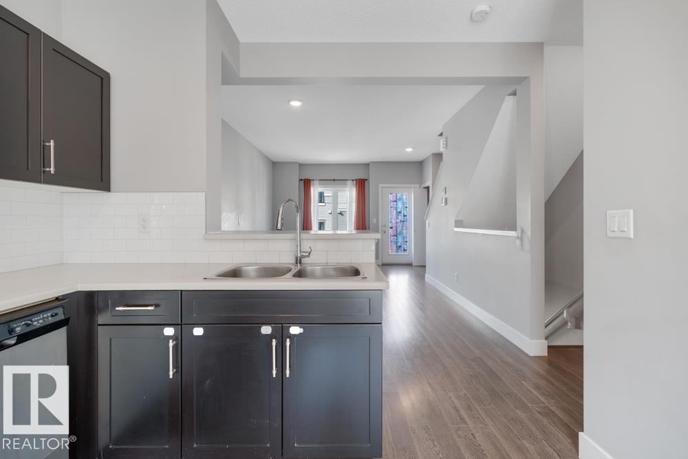 Photo 4 of 97 804 Welsh Dr Sw, Edmonton AB
