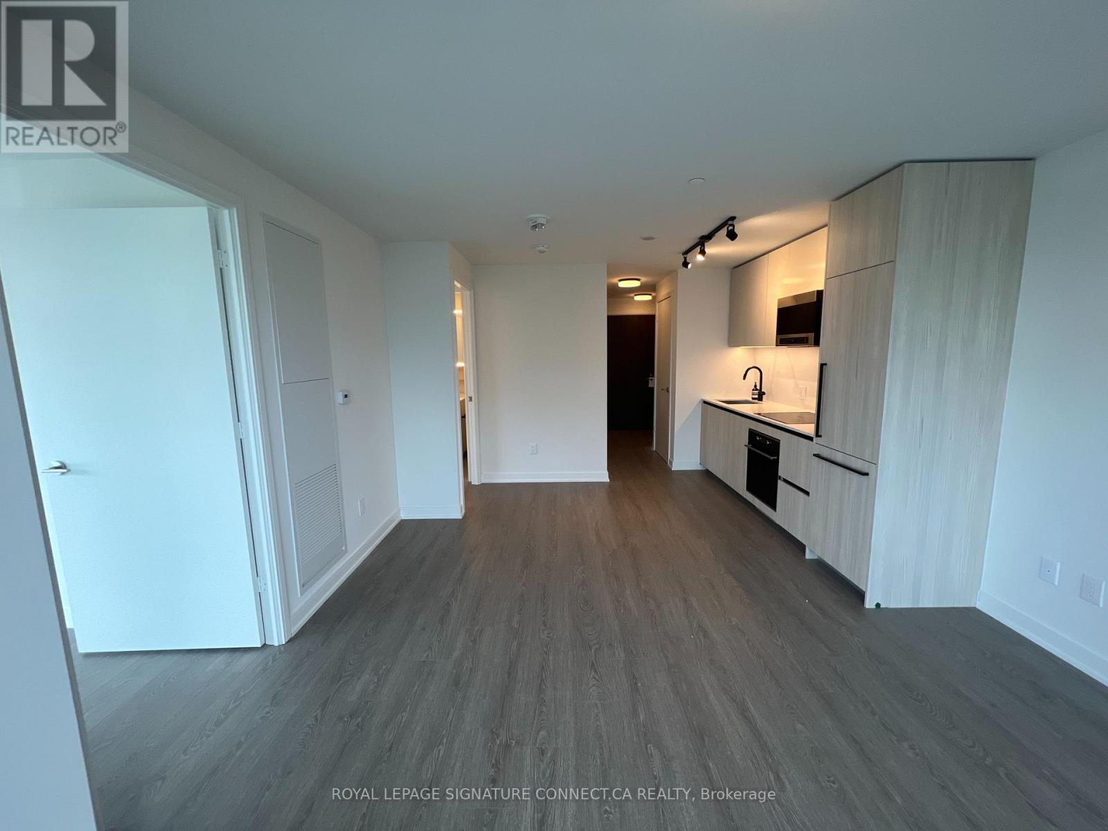 Photo 25 of 805 425 Front Street E, Toronto ON
