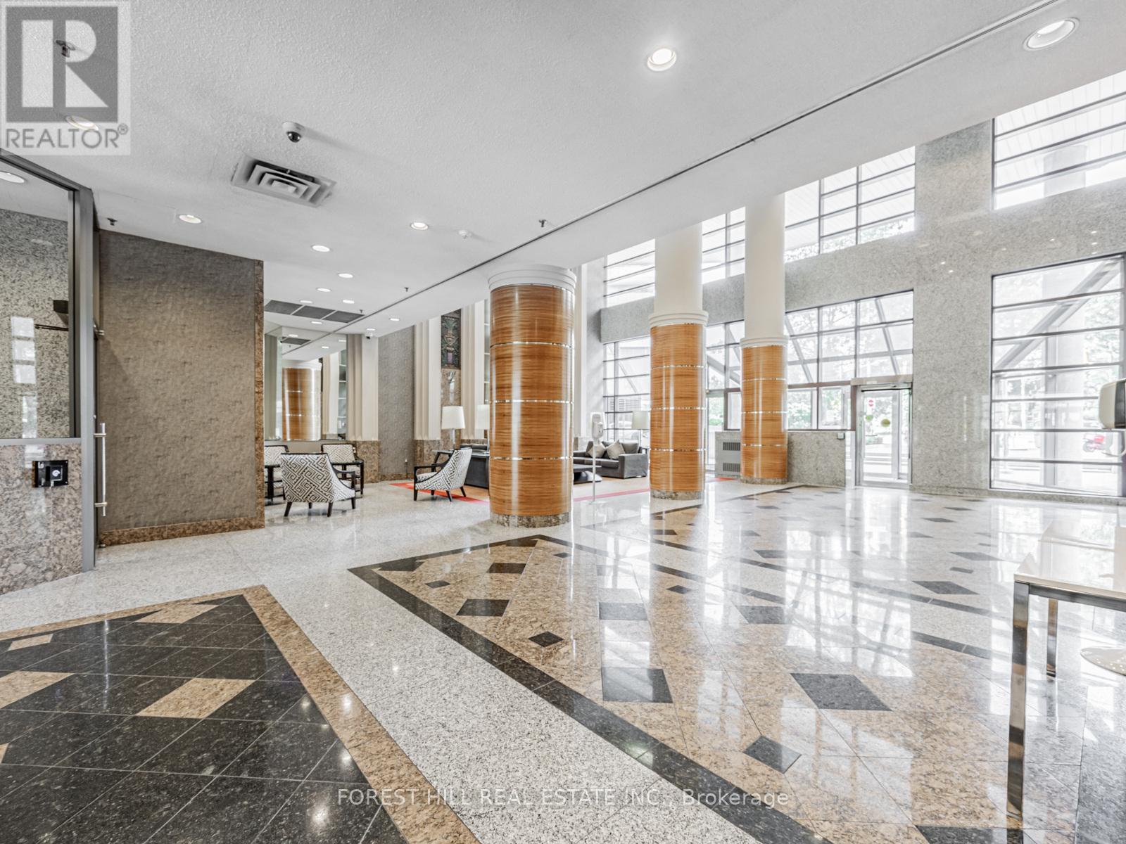 Photo 8 of 1012 1001 Bay Street, Toronto ON