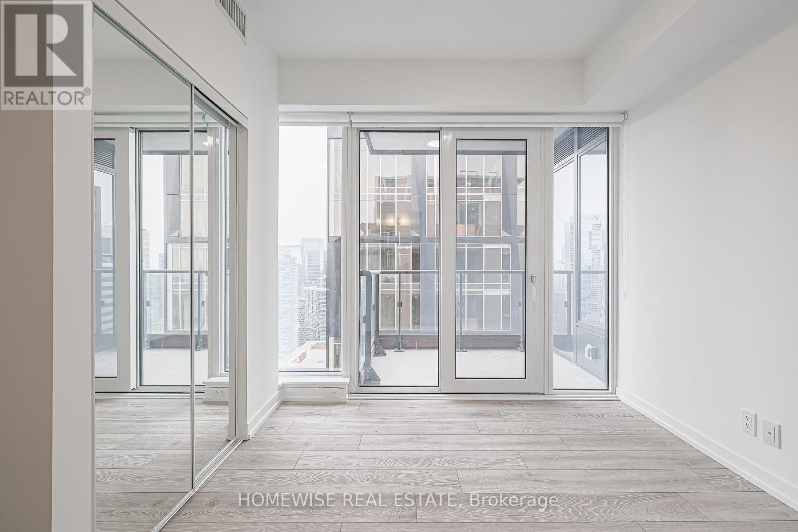 Photo 5 of Lph 09 55 Mercer Street, Toronto ON