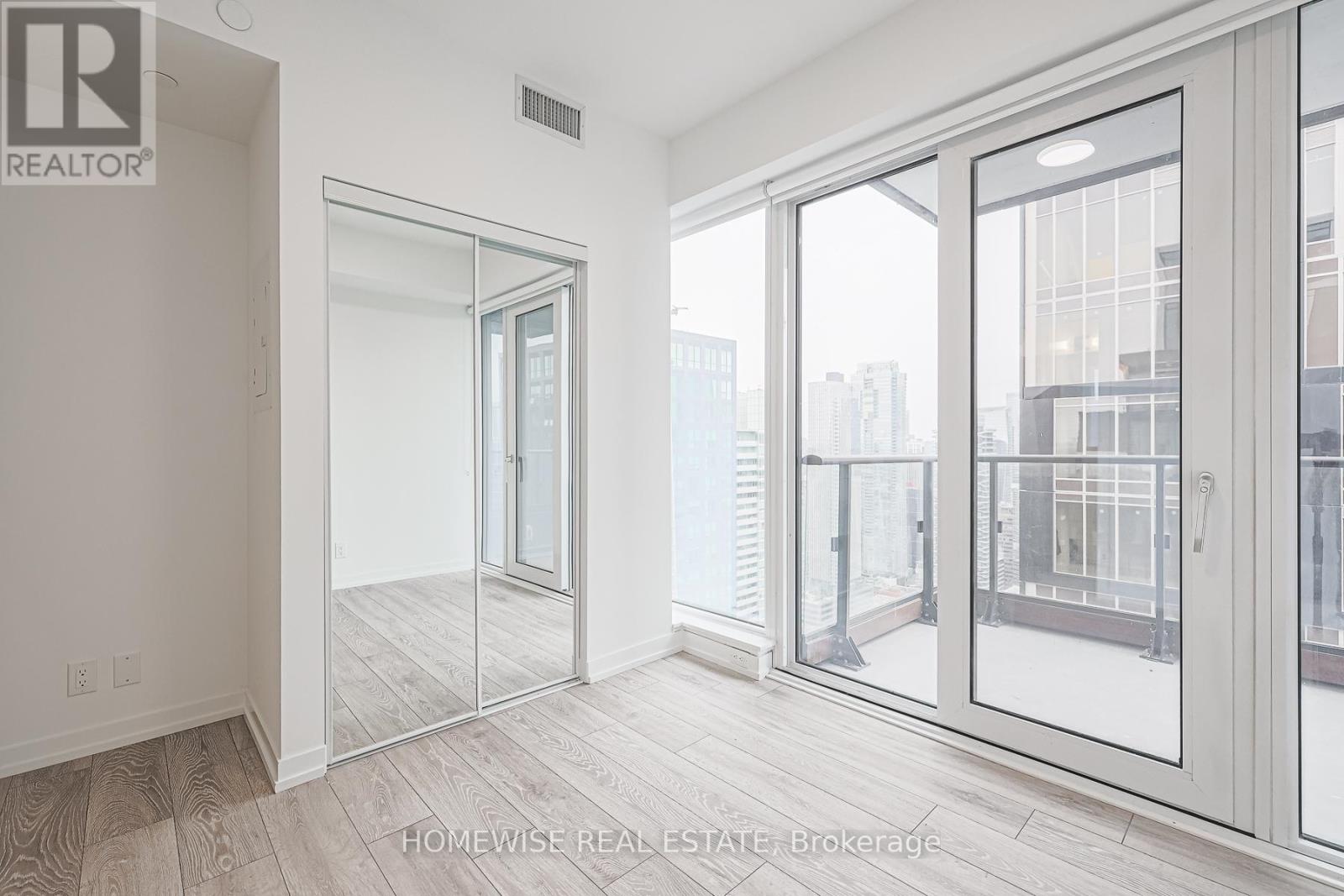 Photo 7 of Lph 09 55 Mercer Street, Toronto ON