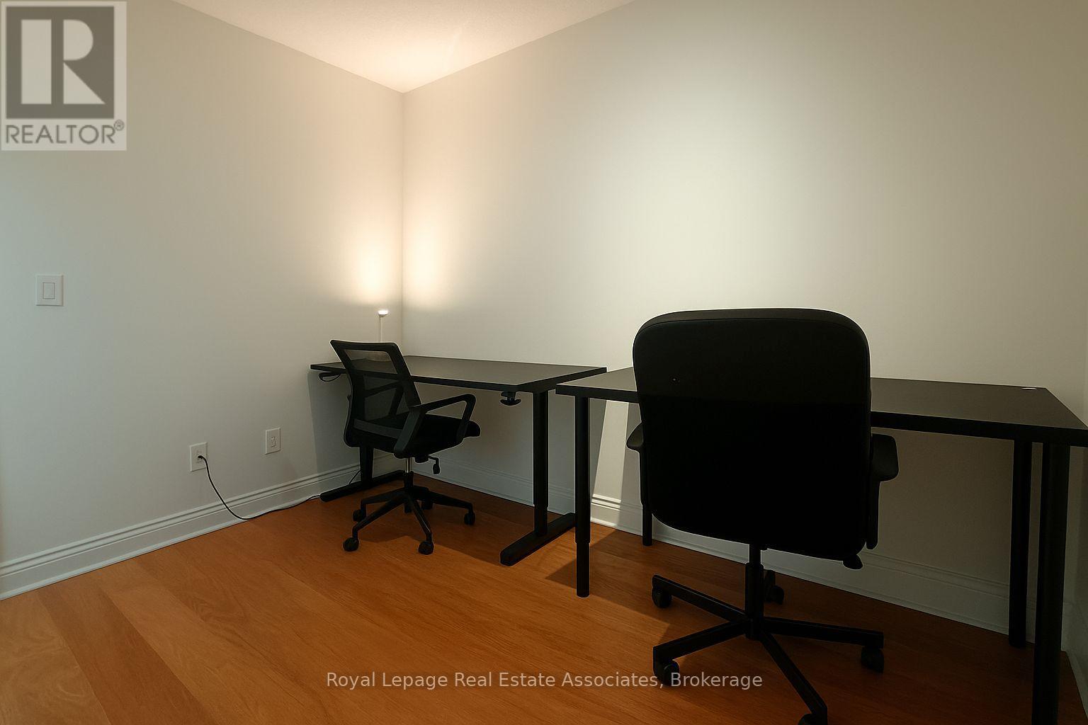 Photo 17 of 708 15 Greenview Avenue, Toronto ON