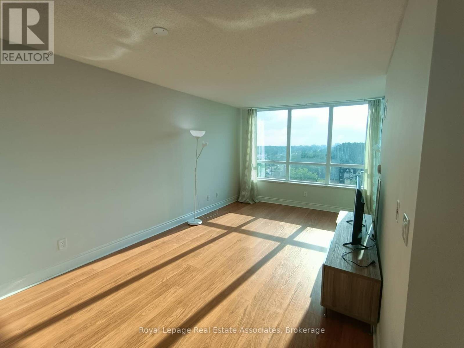 Photo 19 of 708 15 Greenview Avenue, Toronto ON
