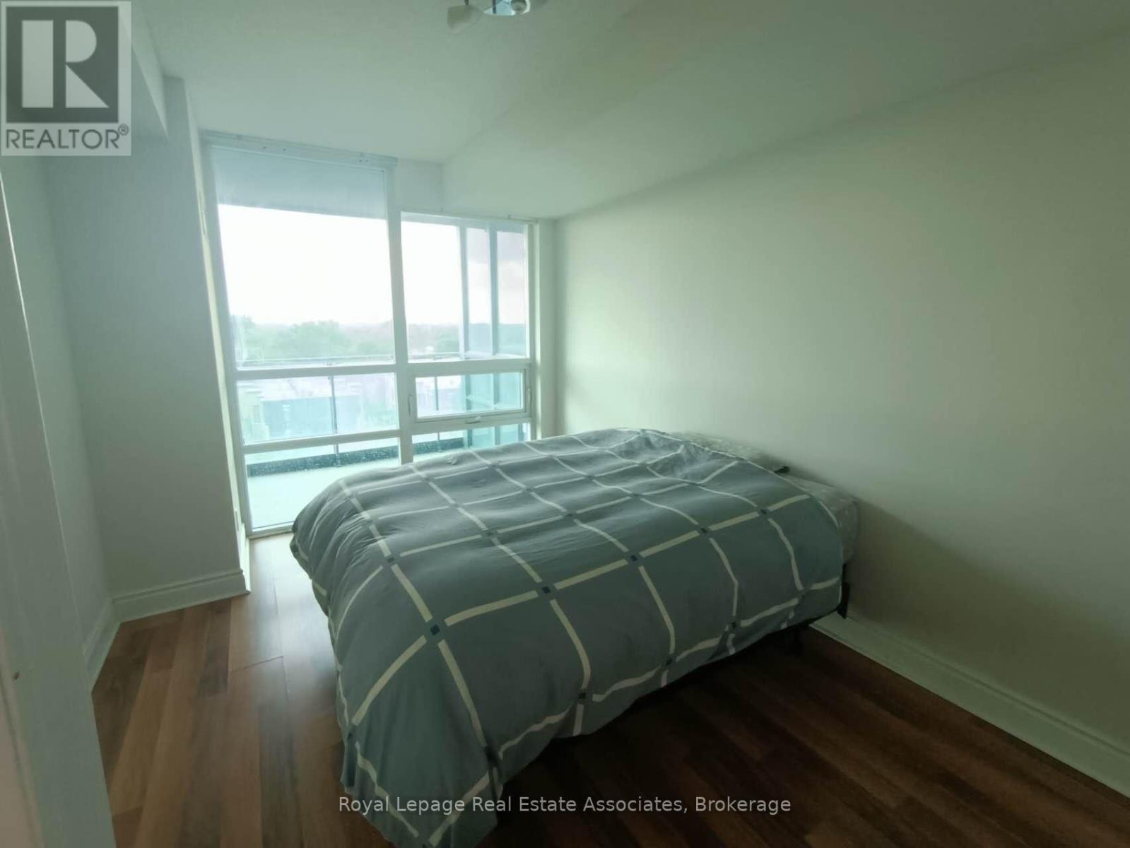 Photo 23 of 708 15 Greenview Avenue, Toronto ON