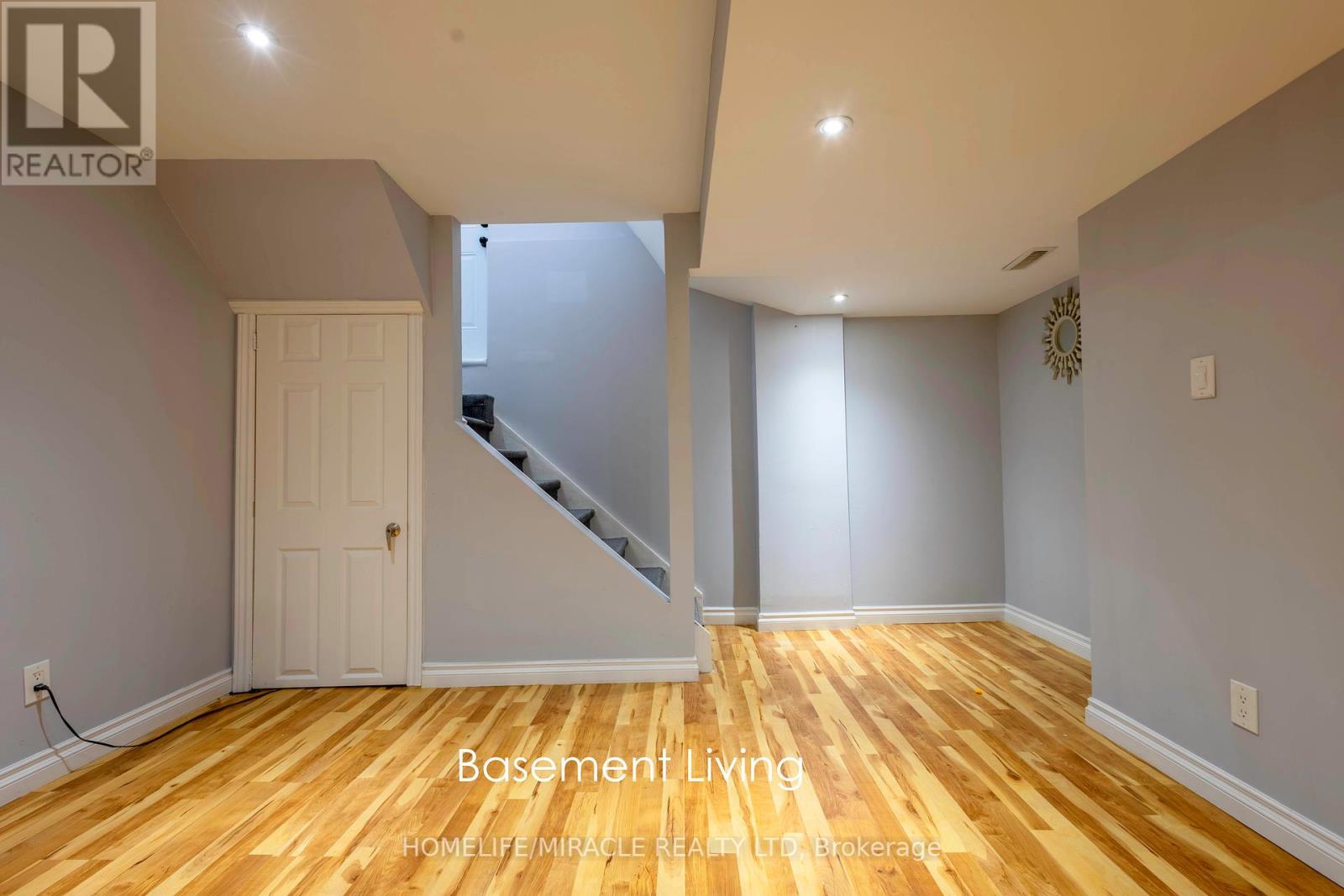 Photo 29 of 12 Gill Crescent, Ajax ON