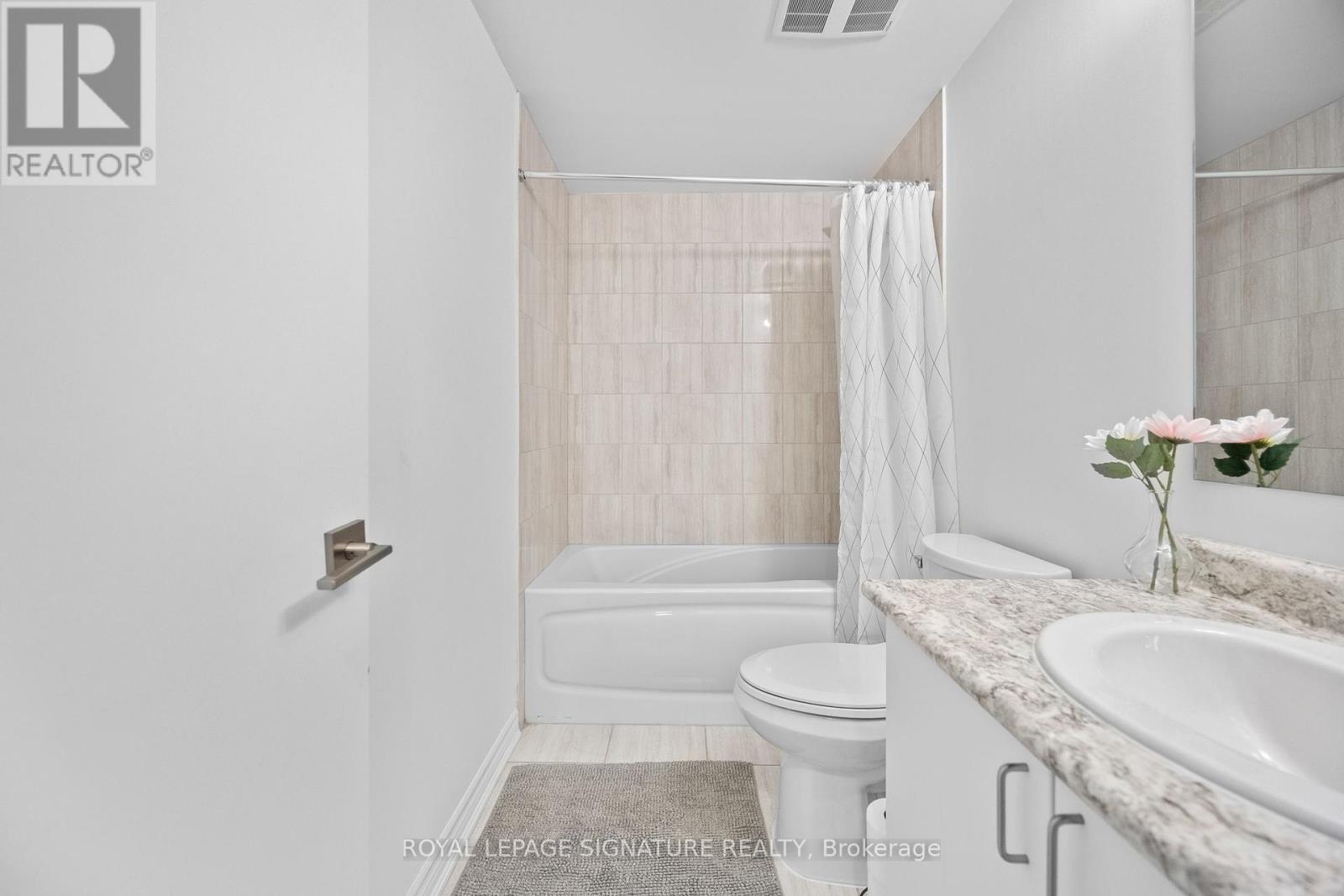 Photo 21 of 214 1 Falaise Road, Toronto ON