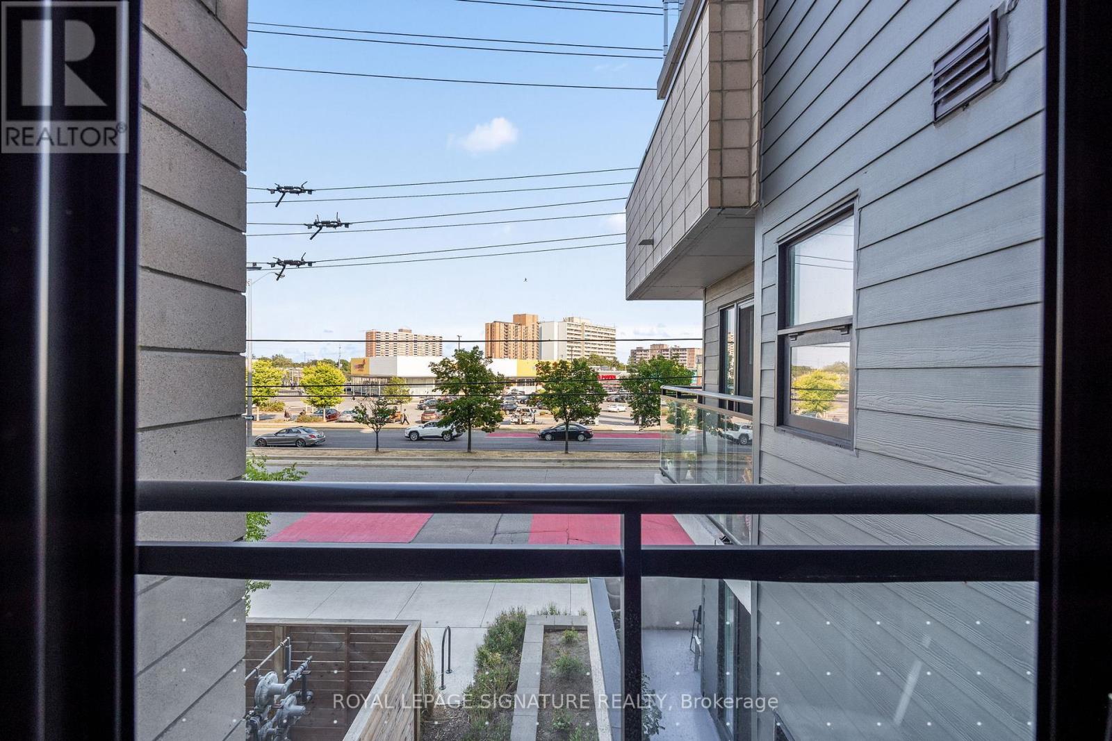 Photo 40 of 214 1 Falaise Road, Toronto ON