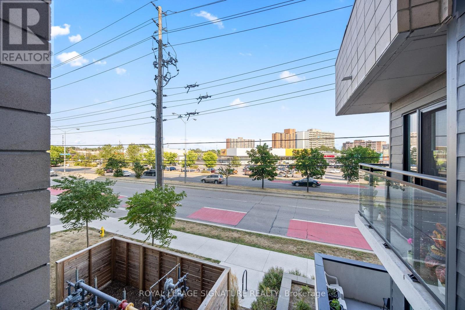 Photo 16 of 214 1 Falaise Road, Toronto ON