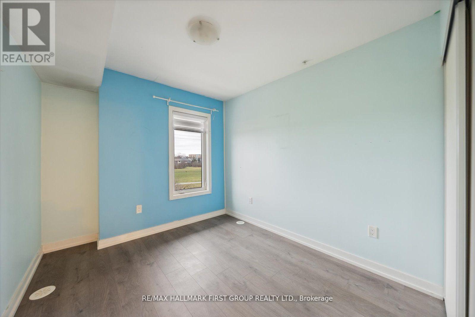 Photo 8 of 405 1555 Kingston Road, Pickering ON