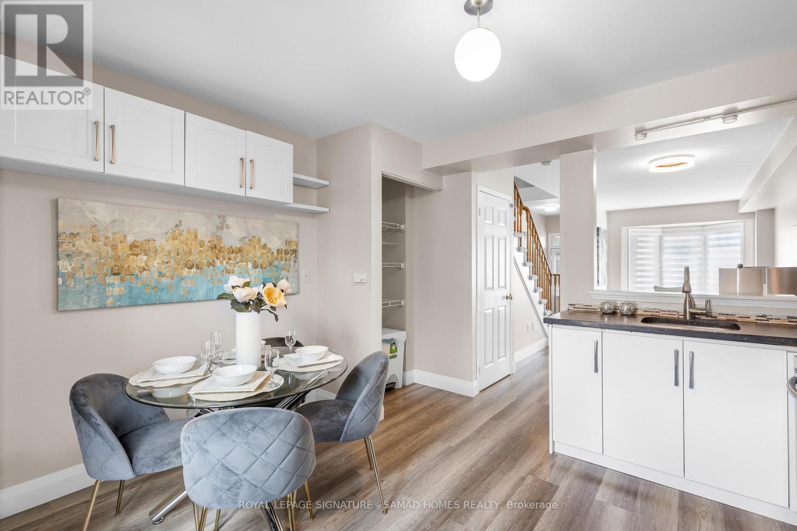 Photo 8 of 9522 Sheppard Avenue E, Toronto ON