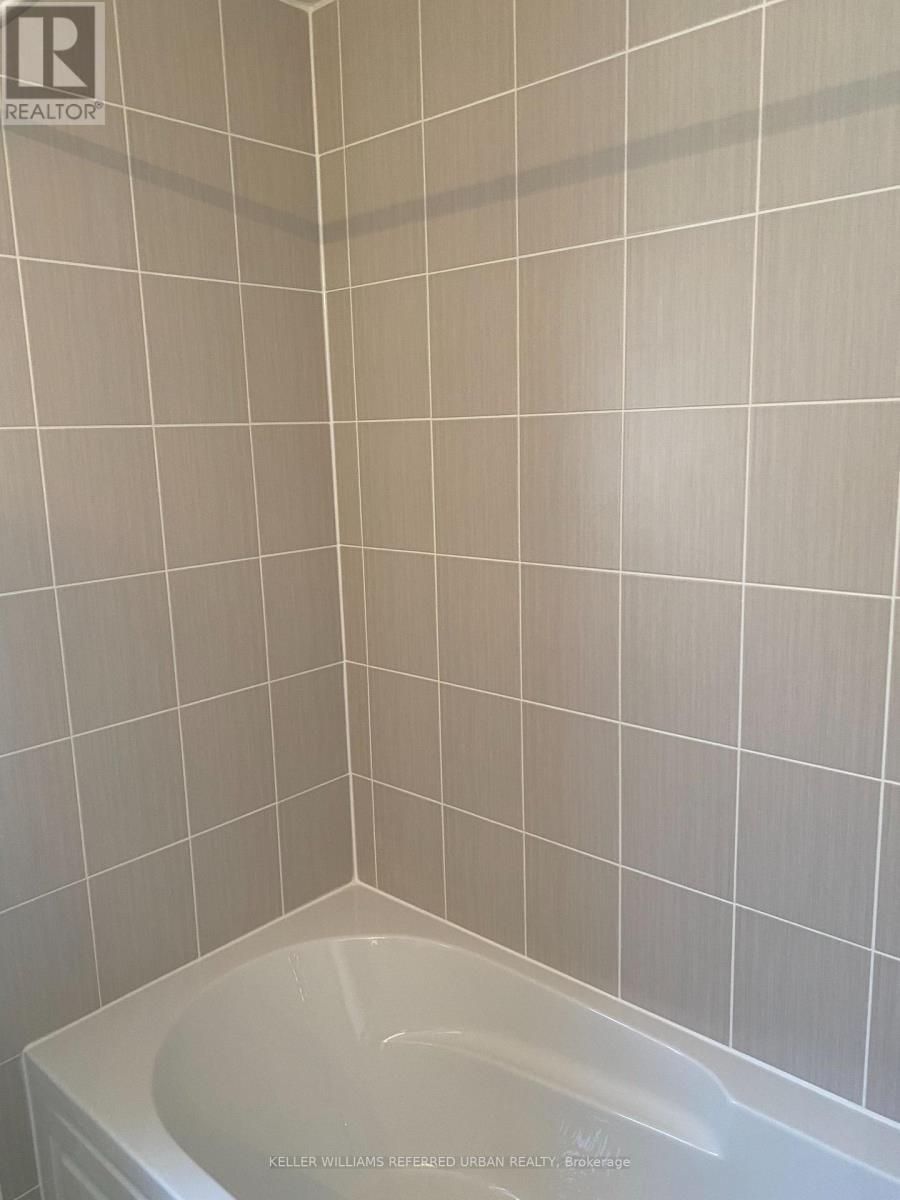 Photo 3 of 27 Lawrence D Pridham Avenue, New Tecumseth ON