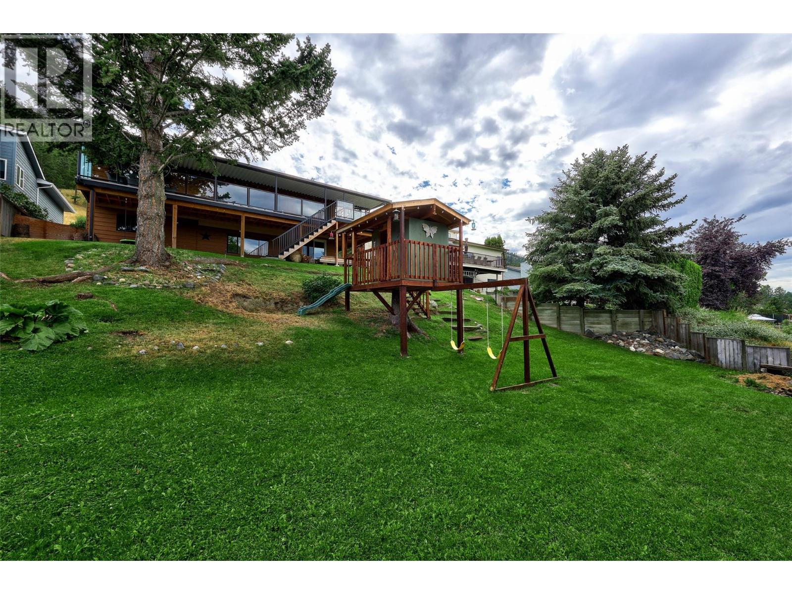 Photo 14 of 2264 Skeena Drive, Kamloops BC