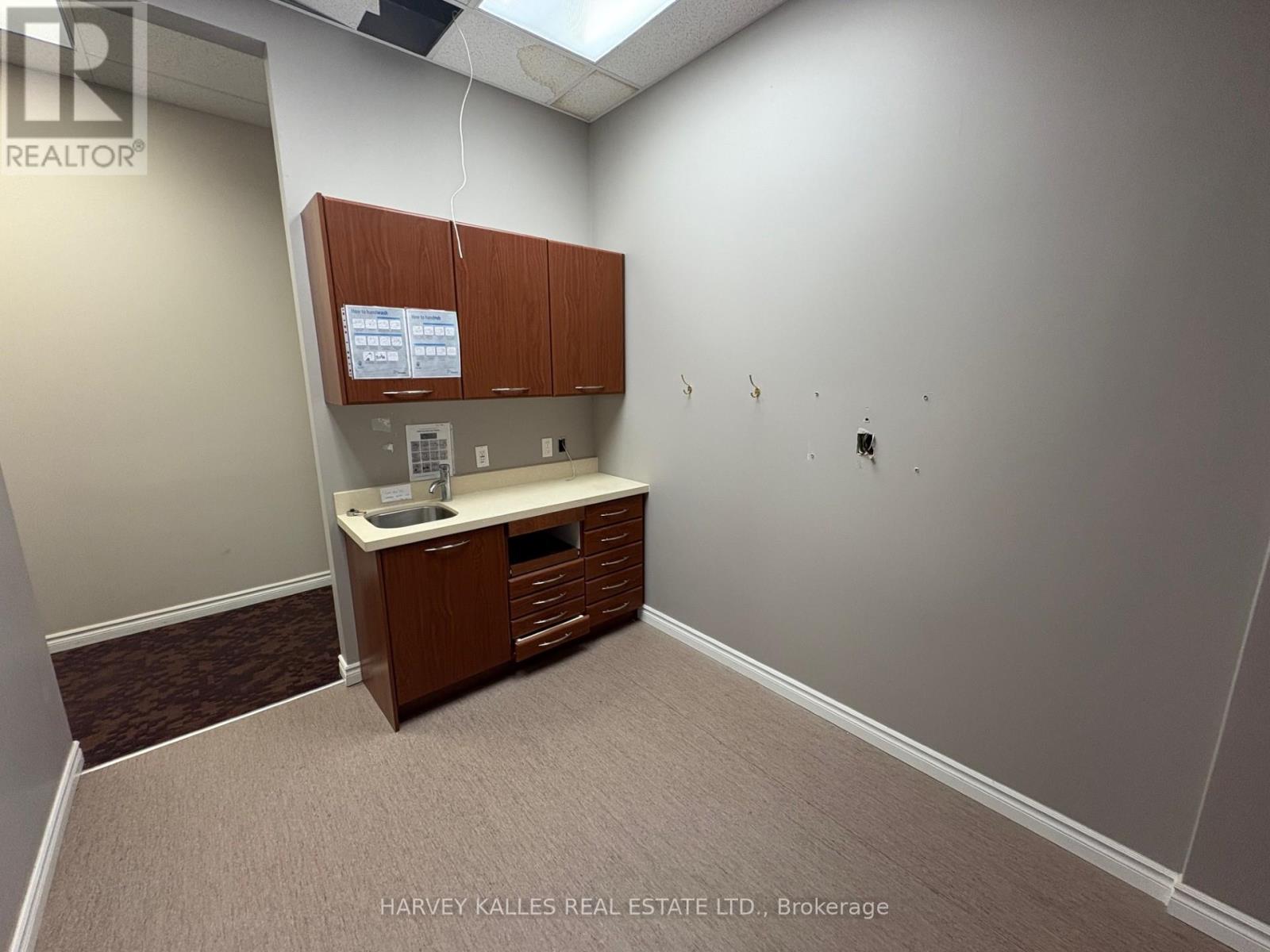 Photo 4 of 1476 Queen Street W, Toronto ON