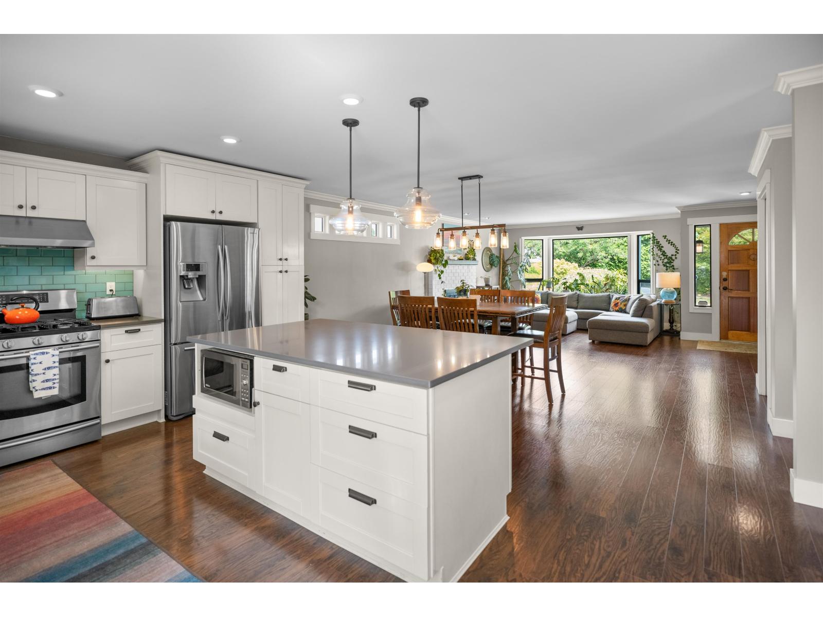 Photo 12 of 14202 18 A Avenue, Surrey BC
