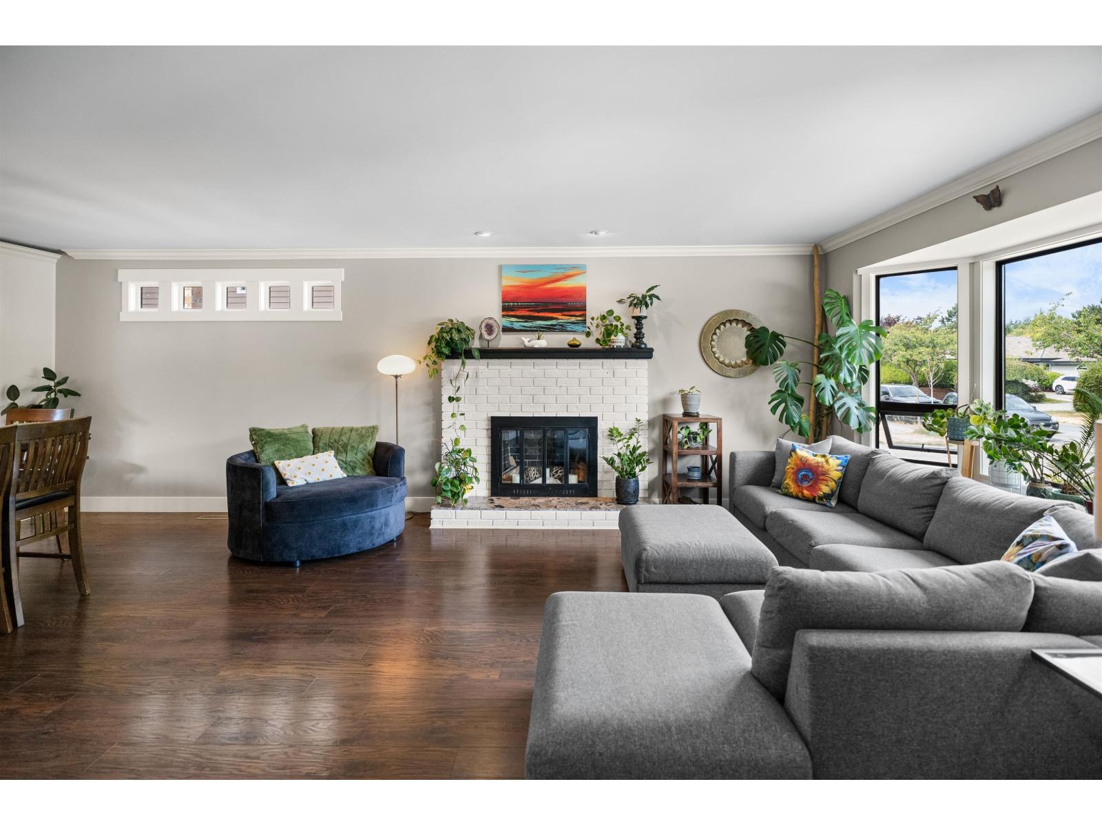 Photo 10 of 14202 18 A Avenue, Surrey BC