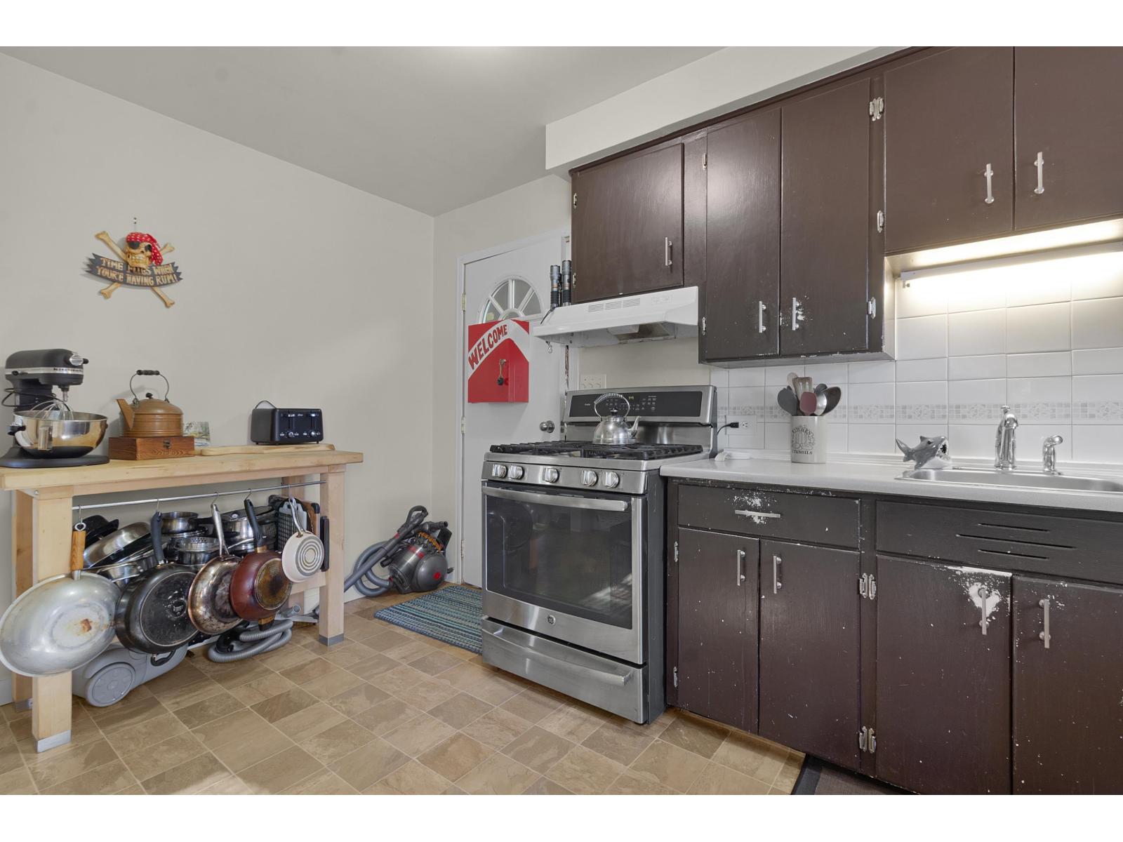 Photo 13 of 46054 King Avenue Chilliwack Proper East, Chilliwack BC