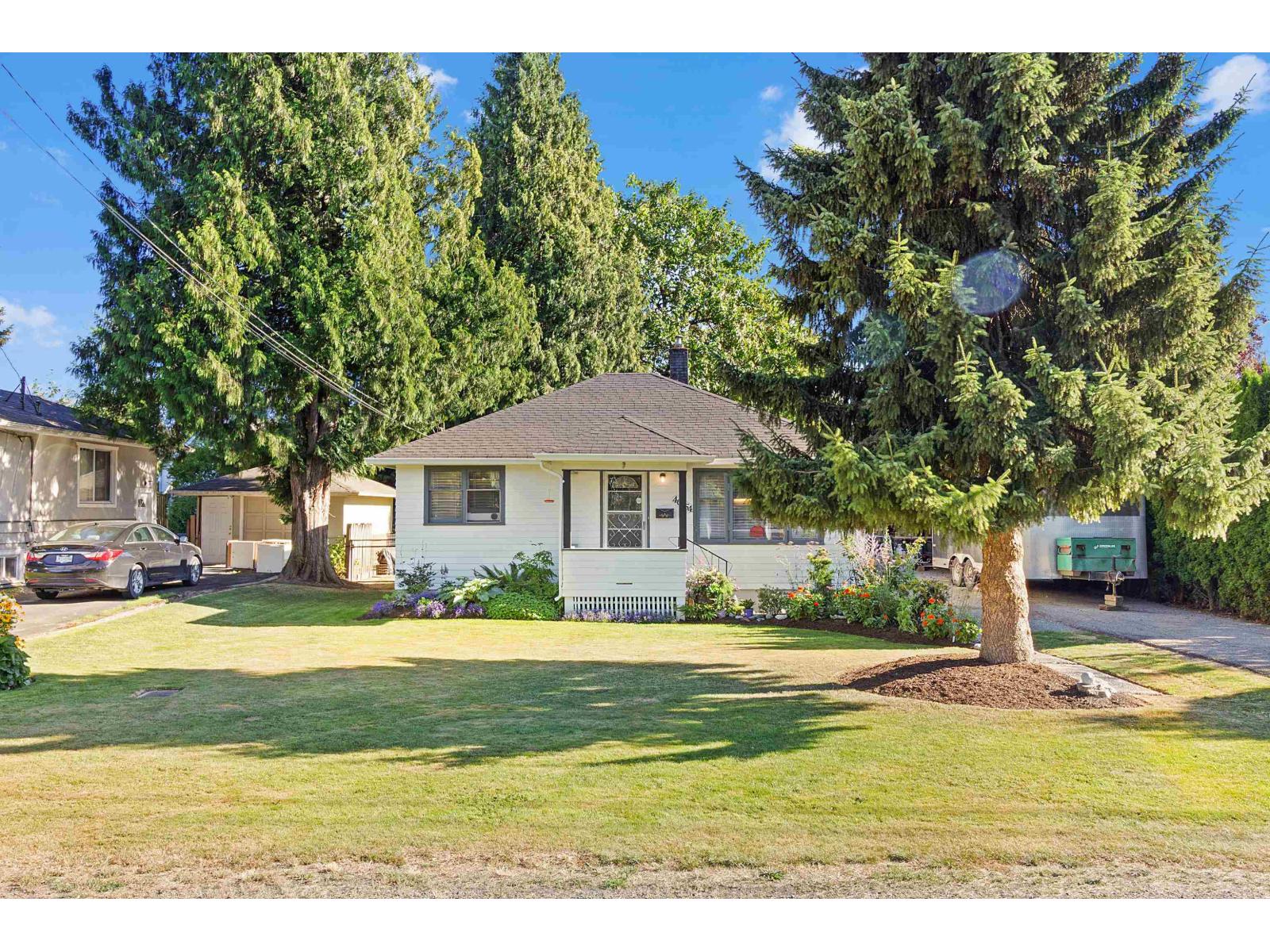 Photo 2 of 46054 King Avenue Chilliwack Proper East, Chilliwack BC