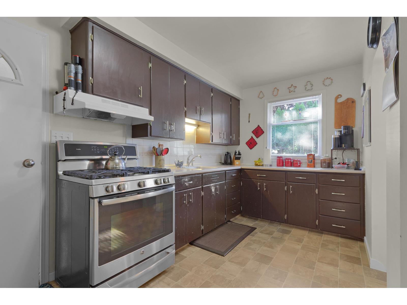 Photo 12 of 46054 King Avenue Chilliwack Proper East, Chilliwack BC