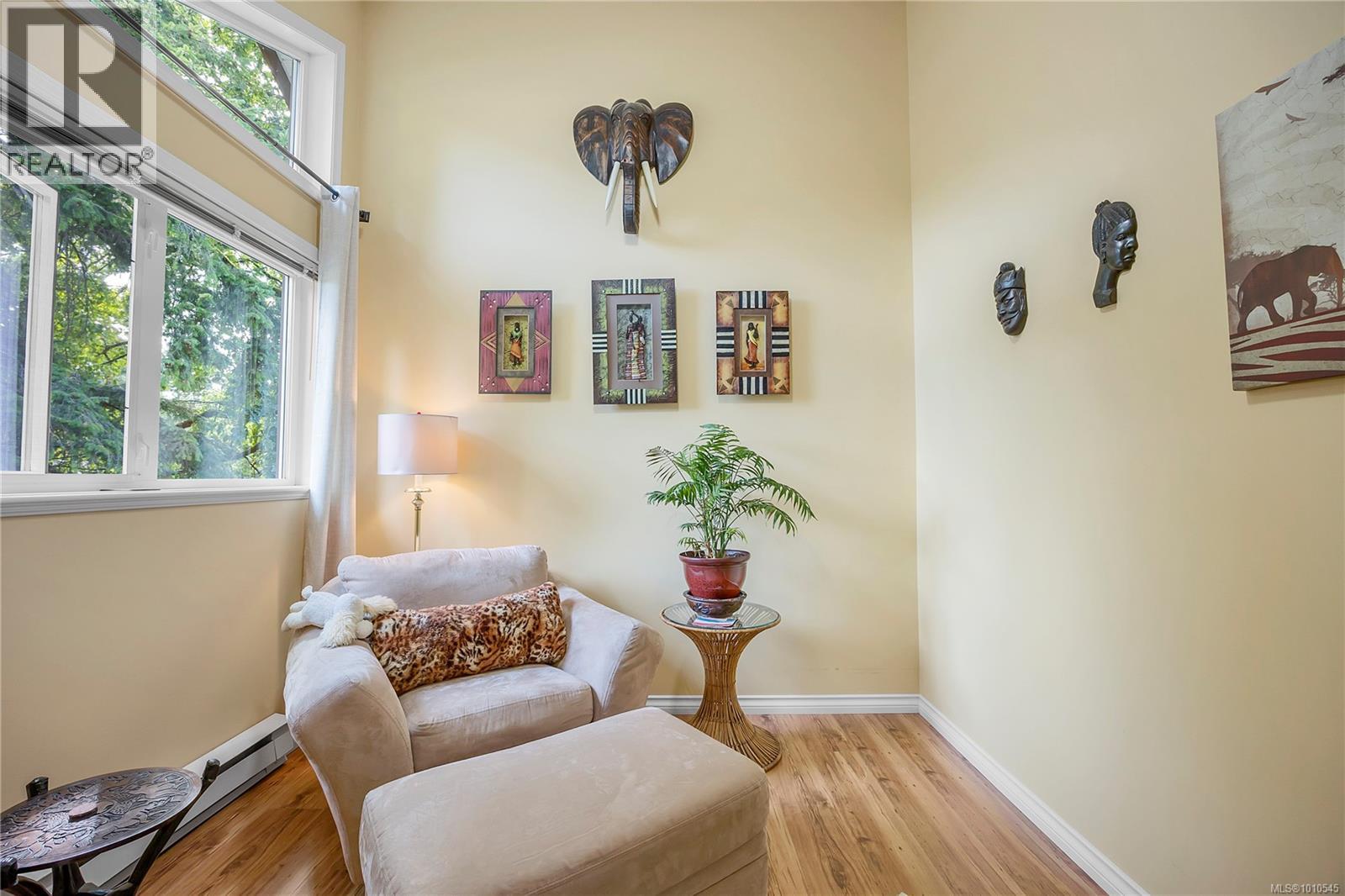 Photo 14 of 1645 Creekside Dr, Nanaimo BC