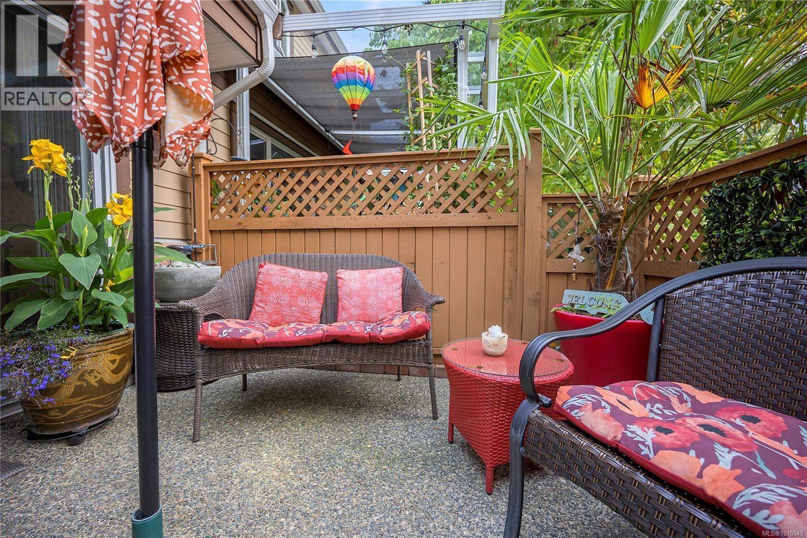 Photo 9 of 1645 Creekside Dr, Nanaimo BC
