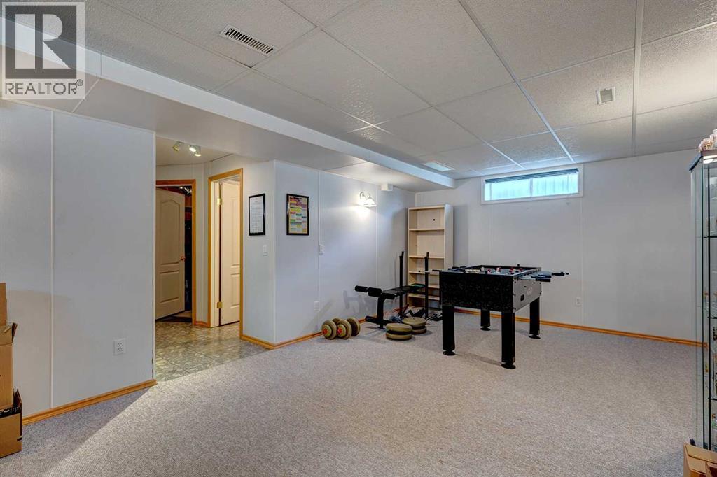 Single Family House for Sale in  Somerside Place SW Somerset Calgary 