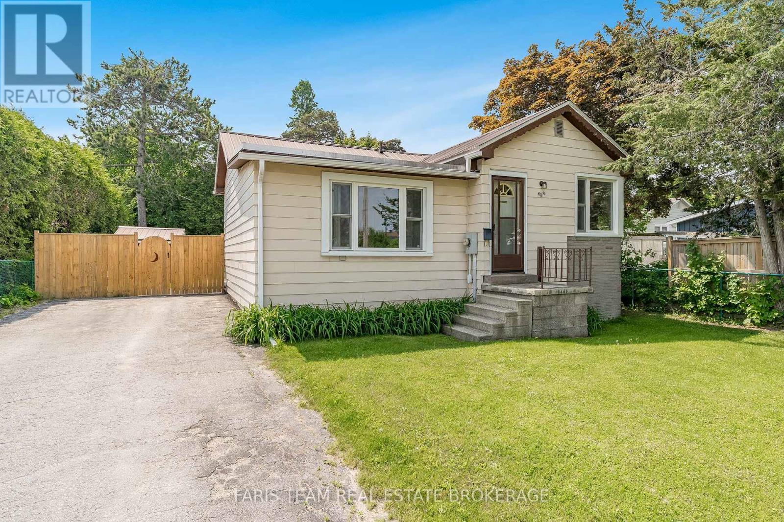 Photo 33 of 335 John Street, Midland ON