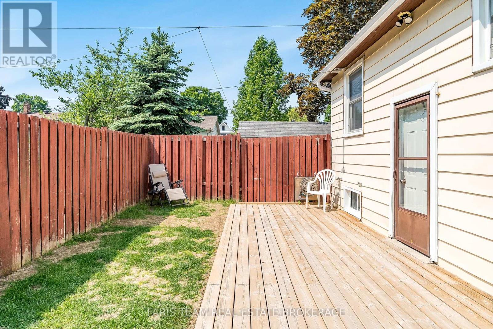 Photo 8 of 335 John Street, Midland ON