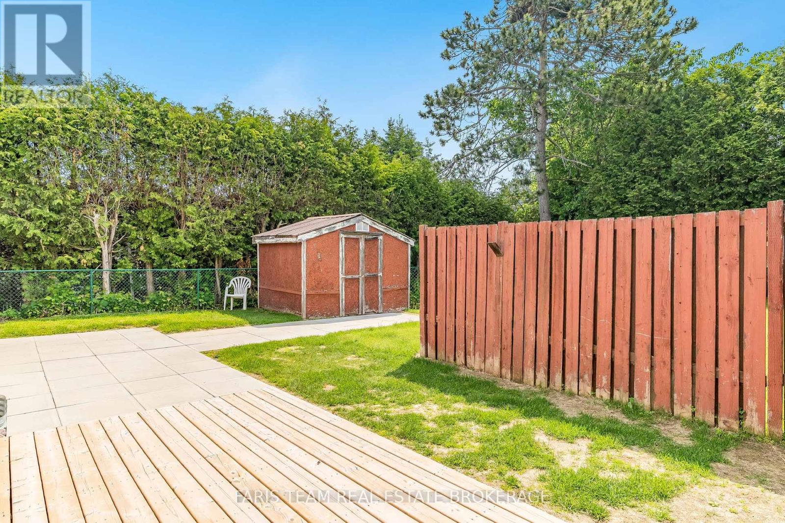 Photo 5 of 335 John Street, Midland ON