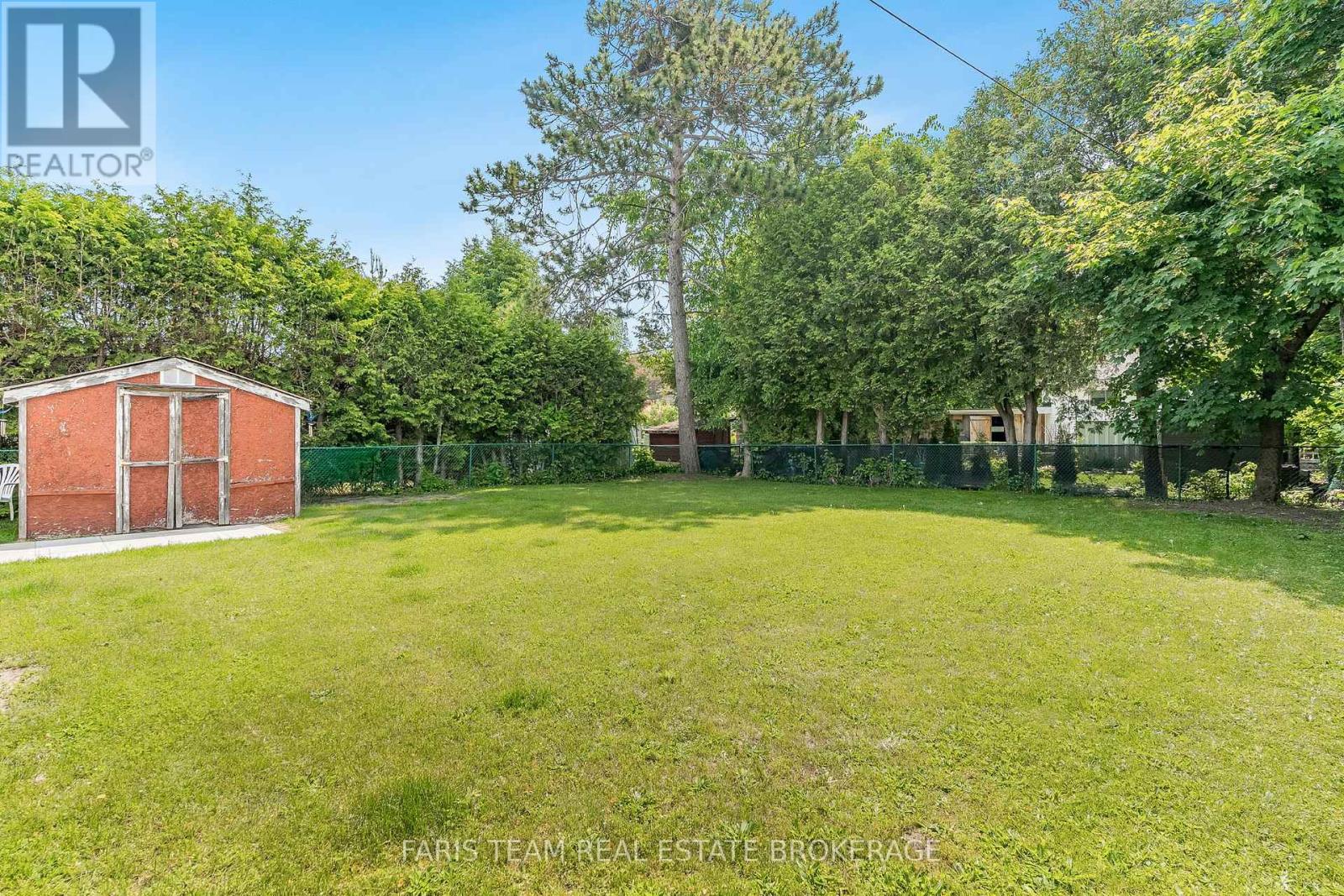 Photo 10 of 335 John Street, Midland ON