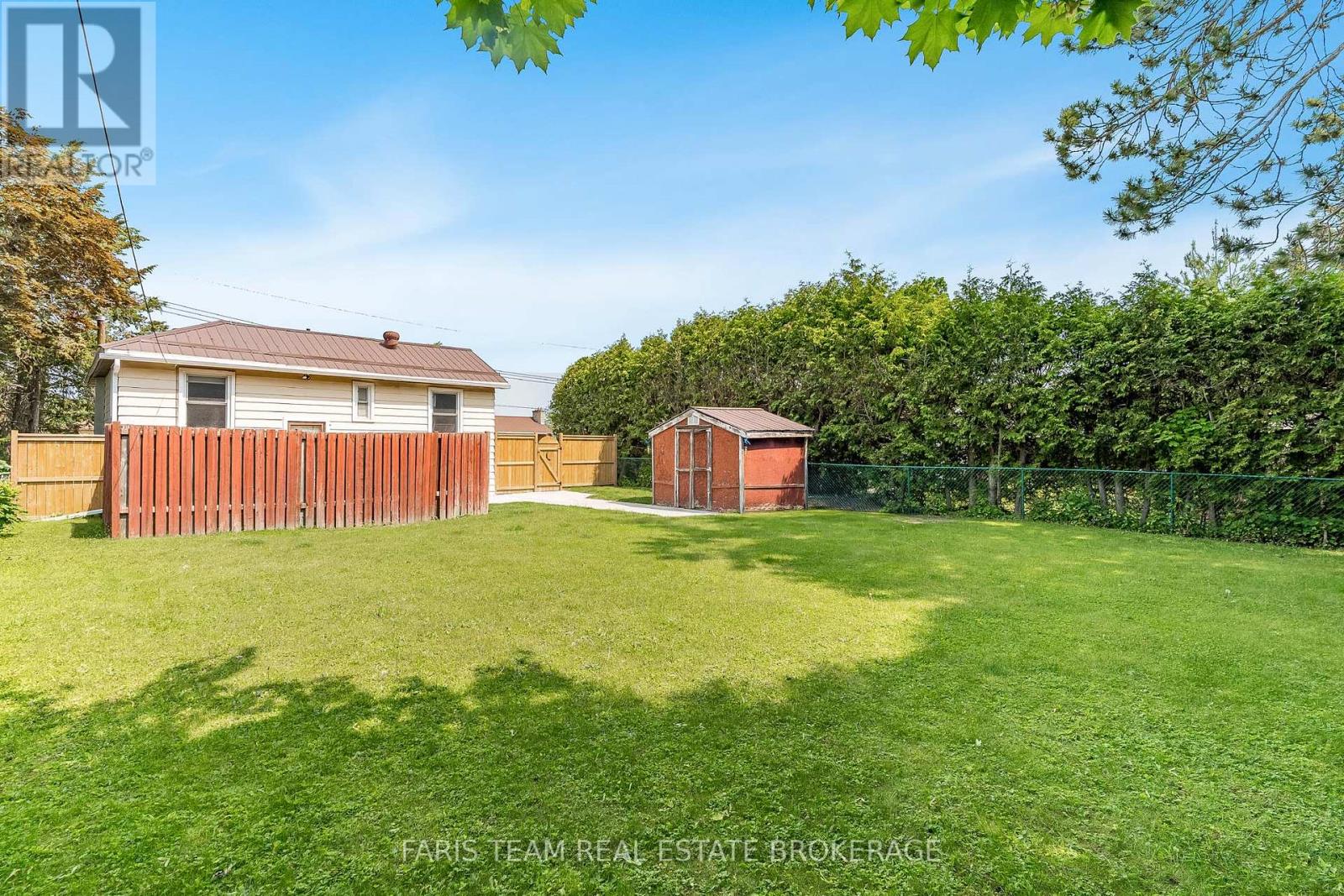 Photo 3 of 335 John Street, Midland ON
