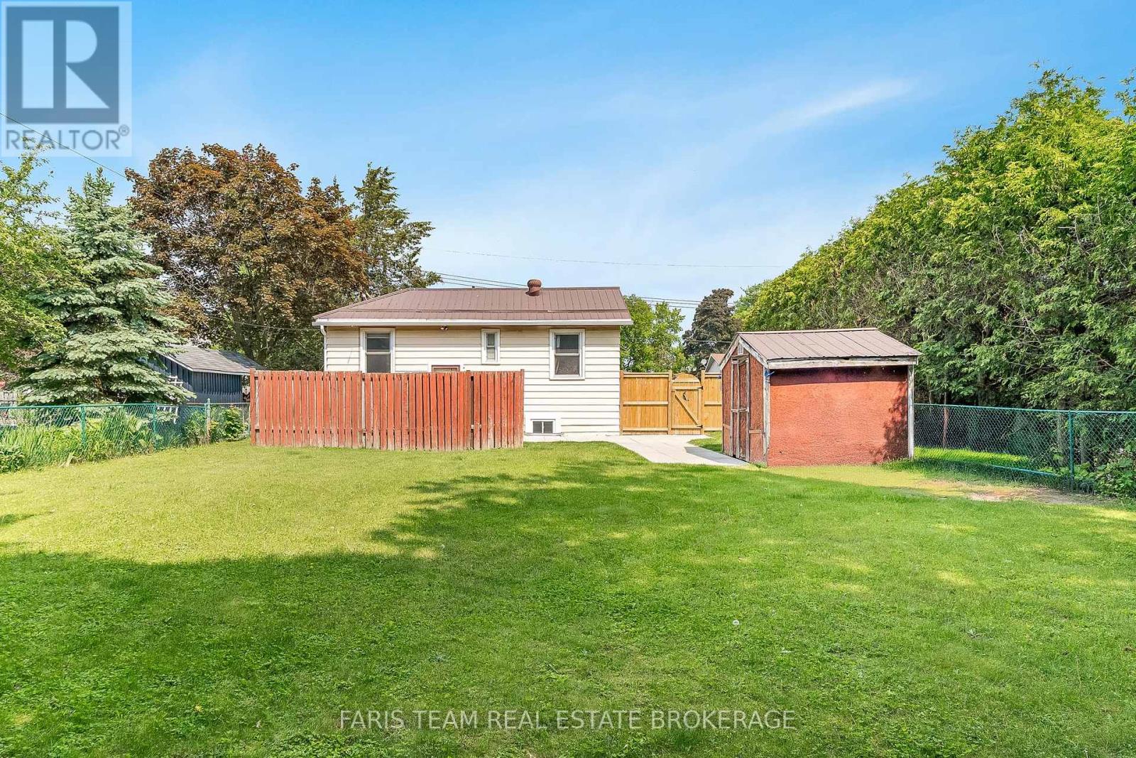 Photo 31 of 335 John Street, Midland ON
