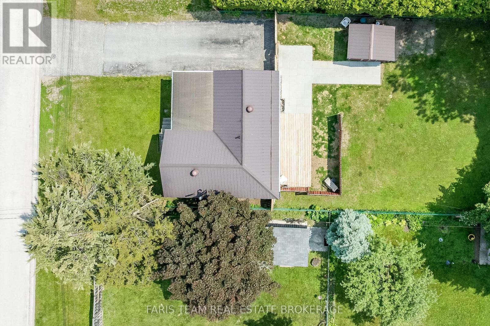 Photo 2 of 335 John Street, Midland ON