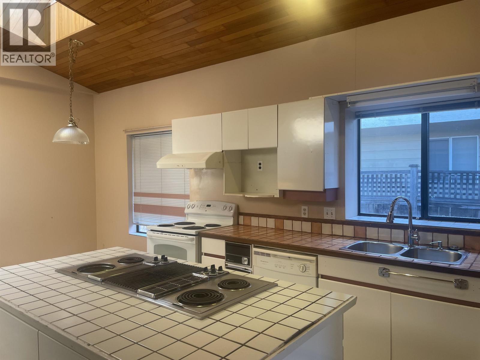 Photo 15 of 7580 Lucas Road, Richmond BC