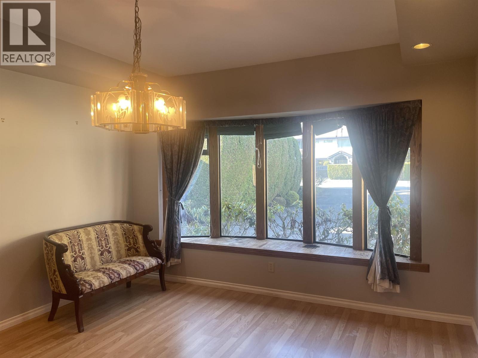 Photo 11 of 7580 Lucas Road, Richmond BC