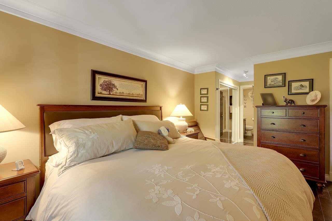 Photo 23 of 25 8338 158 Street, Surrey BC