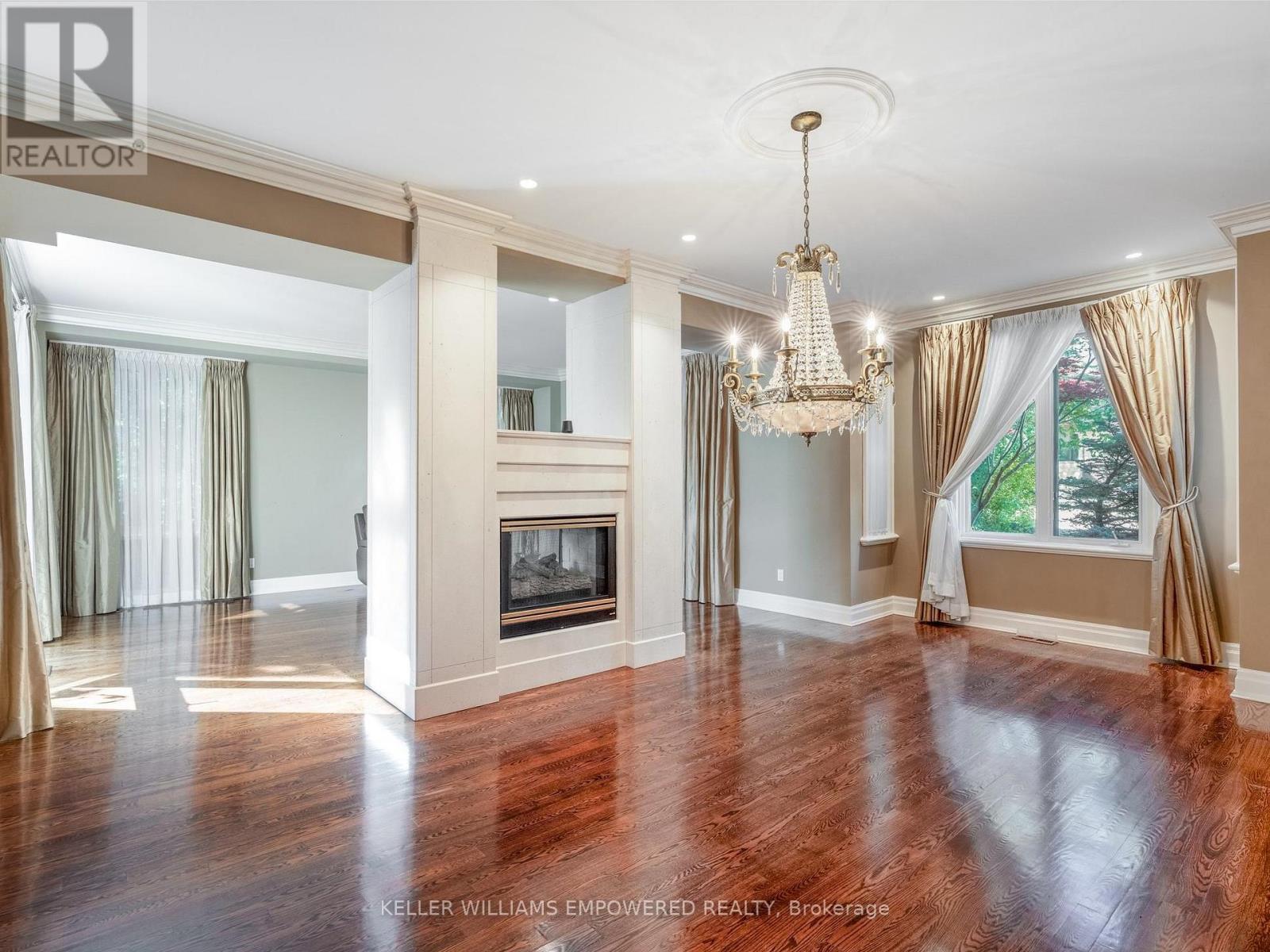 Photo 25 of 90 Humberview Drive, Vaughan ON