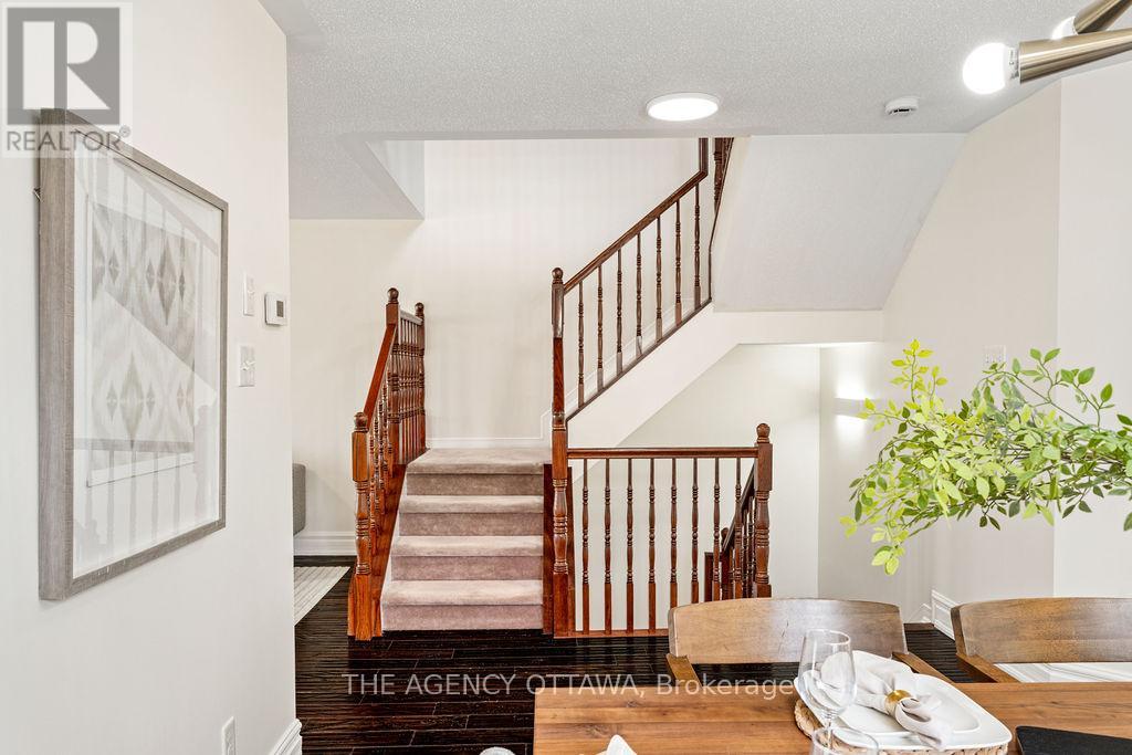 Photo 19 of 277 Branthaven Street, Ottawa ON